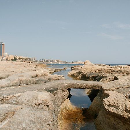 Tan-Nanna By Shmoo Apartment Sliema Bagian luar foto