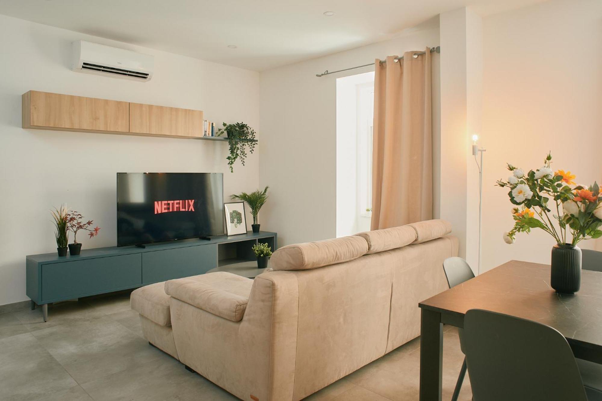 Tan-Nanna By Shmoo Apartment Sliema Bagian luar foto